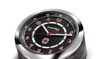 Tazio Nuvolari Desk-Clock