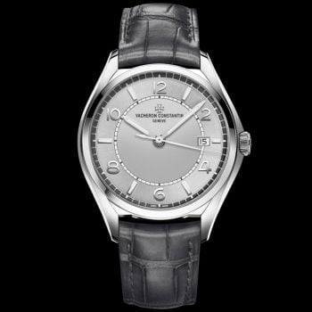 Our advice is to obtain the steel version, a beauty on the wrist