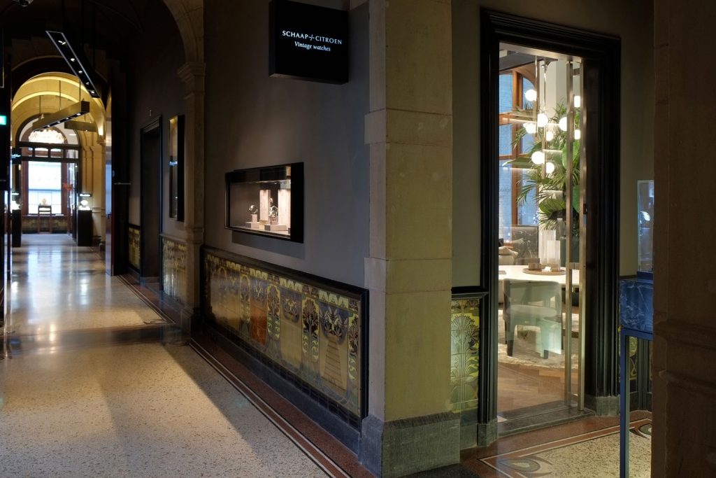 Schaap -/- Citroen opened the Vintage Watches Boutique in Amsterdam!