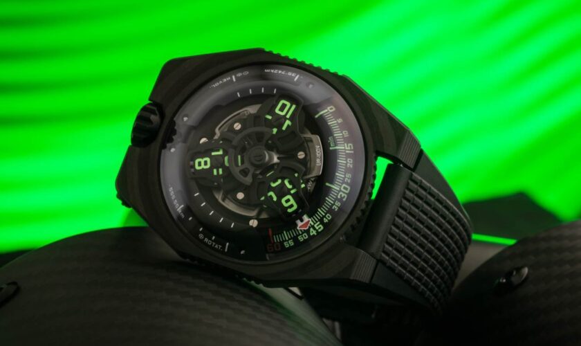 Urwerk UR-100V C52