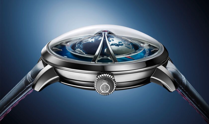 Arnold & Son Globetrotter Platinum