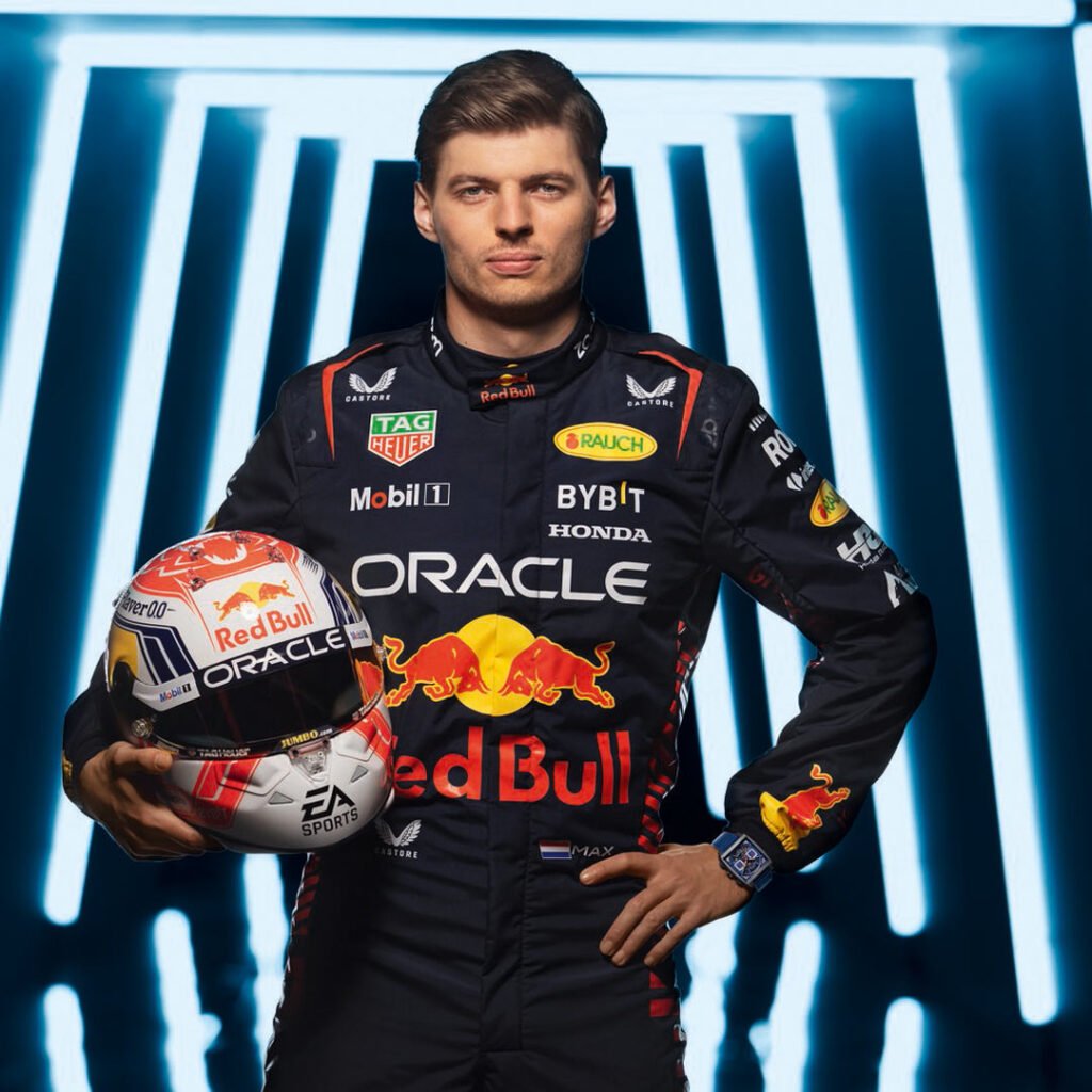 Verstappen viert feest met TAG Heuer Monaco Skeleton